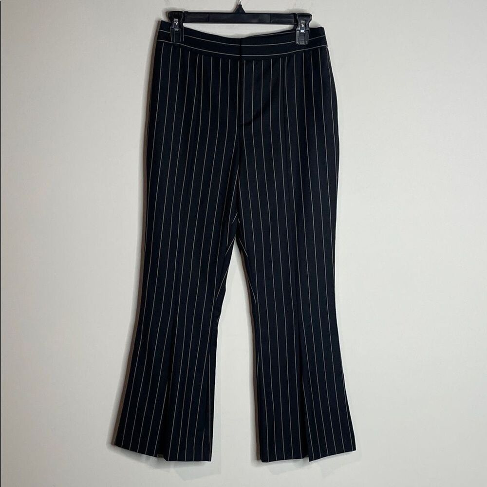 Frame Denim Women’s Black Pinstripe Pleated Flare Bottom Crop Pants Size 4